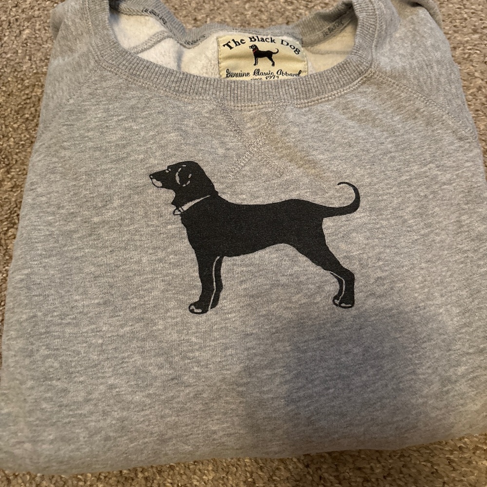 The black dog crewneck
